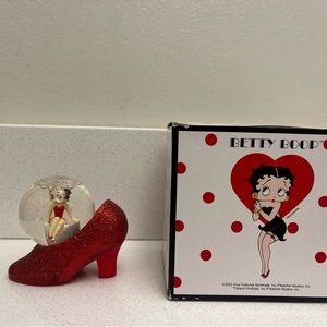 Vintage Betty Boop red shoe snow globe